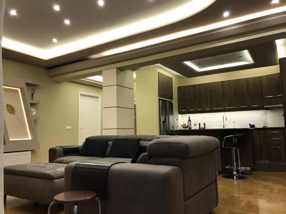 Finer Things Flisvos Beach Condo In Palaio Faliro Atenas Exterior foto