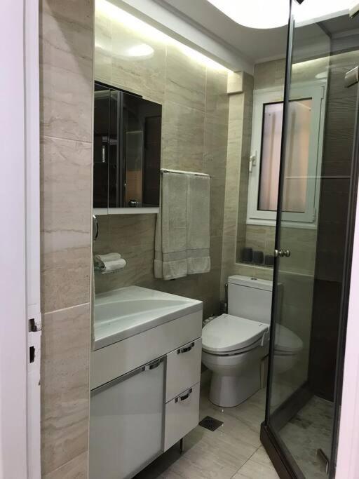 Finer Things Flisvos Beach Condo In Palaio Faliro Atenas Exterior foto